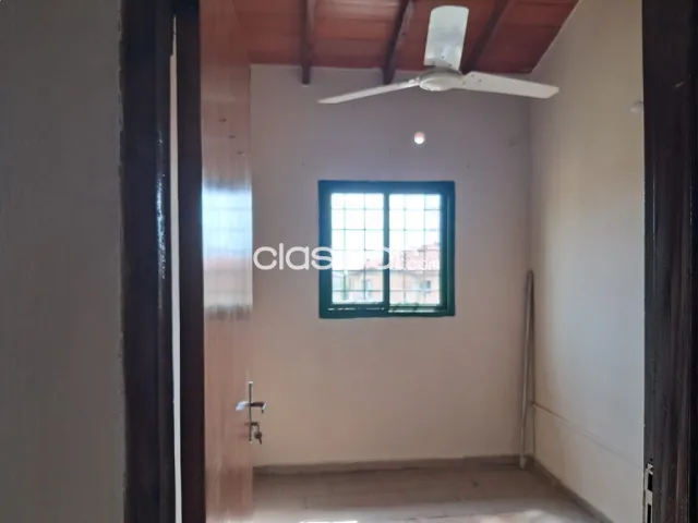 En alquiler departamento en zona Laguna Grande, foto 4