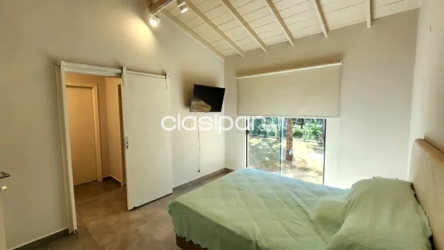 En Venta Casa 100% amoblada de 3 habitaciones en San Bernardino, zona Copaco, foto 4