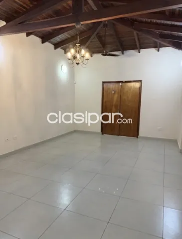 amplia casa en Mariano Roque Alonso, foto 5