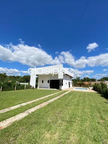 Casa Amoblada en San Bernardino | Piscina | Gs. 650 Millones, foto 2