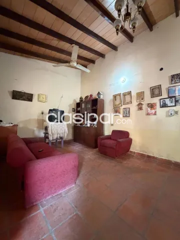 Casa en lambare - esquina humaita y sauce, sobre asfalto, foto 3