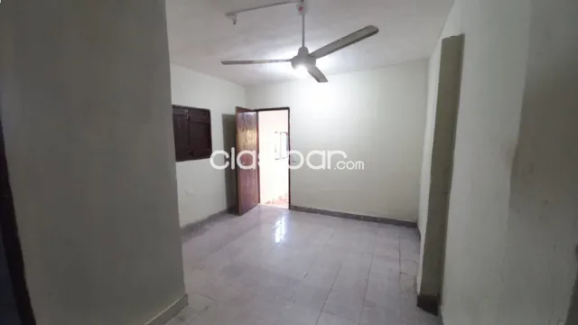Vendo, casa economica, San Lorenzo centro, entre ruta 1 y ruta 2, foto 3