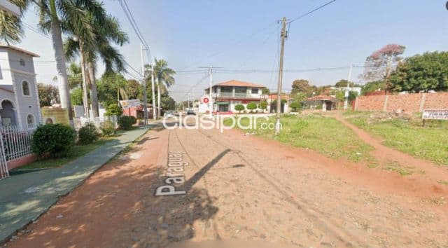 Casa en San Lorenzo - barrio espiritu santo, paraguay esq. Venezuela