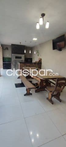 Casa en San Lorenzo - laurel casi maria auxiliadora