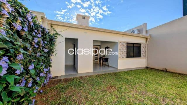 Casa en capiata - condominio los cantaros, barrio kennedy