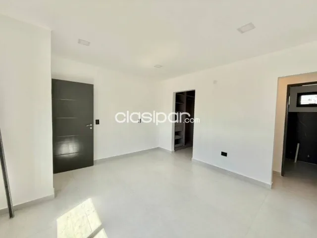 En venta duplex de 3 dorm en Luque barrio laurelty, foto 3