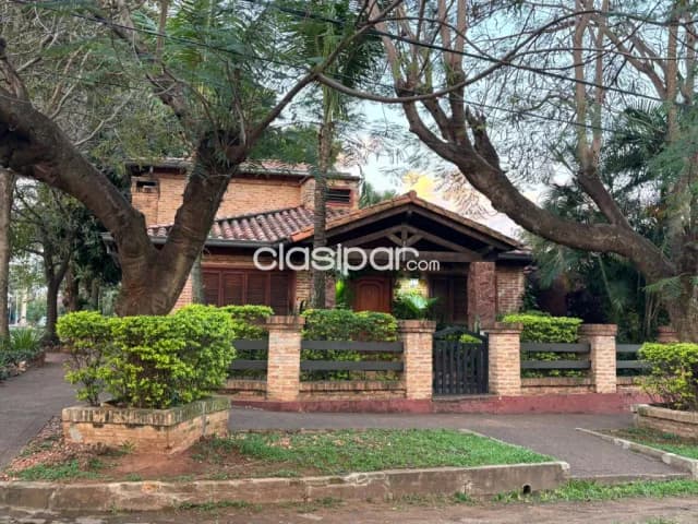 Hermosa casa familiar rodeada de verde y naturaleza, foto 5