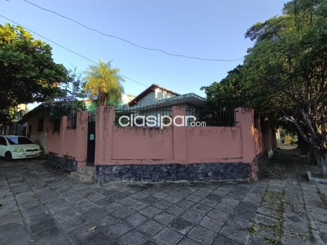 casa en esquina zona colon y costanera sur