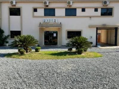 Hotel en Venta – Inversión Activa y Expansible en Ubicación Estratégica