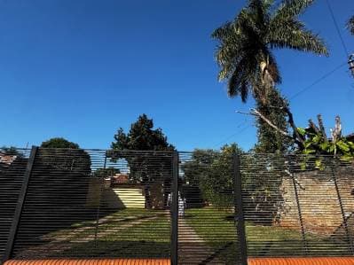 Alquilo casa en San Lorenzo