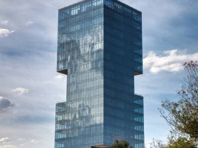 Alquilo oficina corporativa en go tower business center