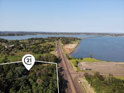 En venta amplia propiedad de 7 has. Sobre ruta 1