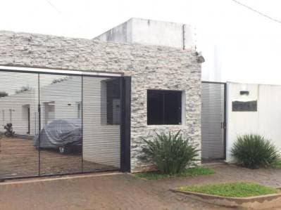 Alquilo duplex estilo moderno en barrio cerrado