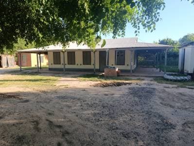 Casa antigua con terreno en venta