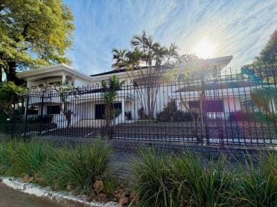 VENTA | Propiedad de gran escala en esquina – Barrio San Cristóbal