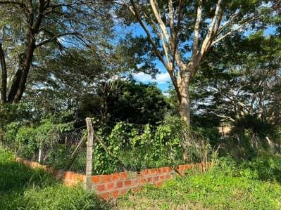 Terreno en equina sobre avda. Americo picco Villa Elisa