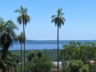 En venta terreno con vista única al lago