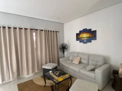 Alquilo Casa con Piscina en San Lorenzo - Barrio Cerrado