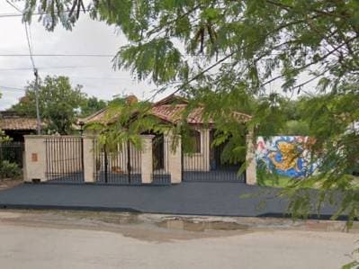 OPORTUNIDAD EN Mariano Roque Alonso Terreno y Casa en ubicación estratégica