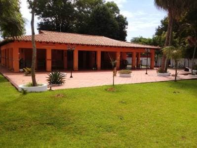 Exclusiva casa quinta en venta – areguá