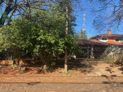 VENDO casa en Area 1, Ciudad del Este