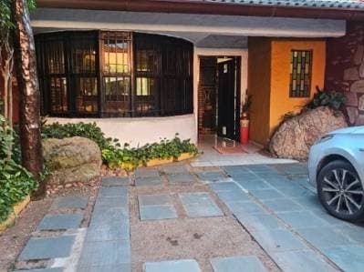 Venta Residencia Barrio San Jorge - zona Colegio Goethe