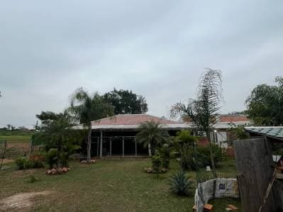 Amplia Propiedad de 3 Hectáreas.5528 m2 con Piscina, Casa y Espacios Recreativos