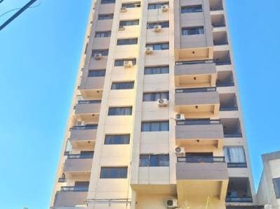 Departamento dos dormitorios y area de servicio