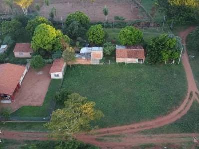 Vendo casa en 5 terrenos en aregua caacupemi