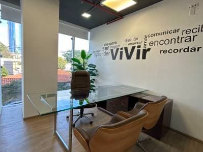 Alquilo oficina corporativa en edificio atrium