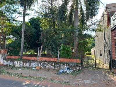Casa sobre avda. Americo picco - Villa Elisa