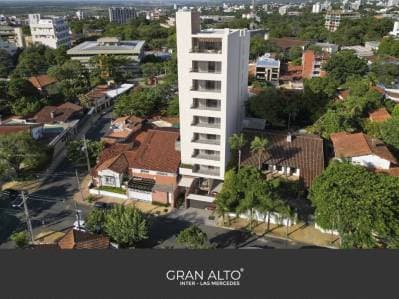 En venta amplio departamento en el corazón de Las Mercedes