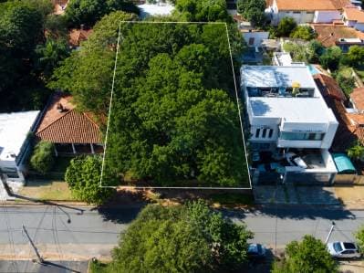 Vendo excelente terreno en los laureles