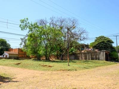 Erreno en zona alta - caacupe