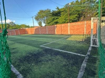 Alquilo Predio con cancha de pasto sintetico-Segundo Barrio Luque
