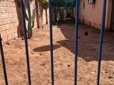 Atención, vendo chalet a refaccionar para vivienda en un lugar estrategico