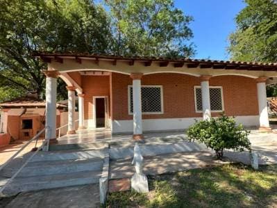 Vendo casa quinta en Limpio-Piquete kue