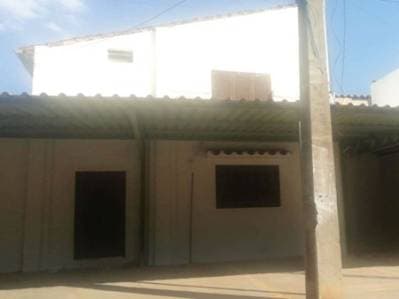 Vendo Propiedad estratégica con Depósitos y Oficinas en Las Mercedes