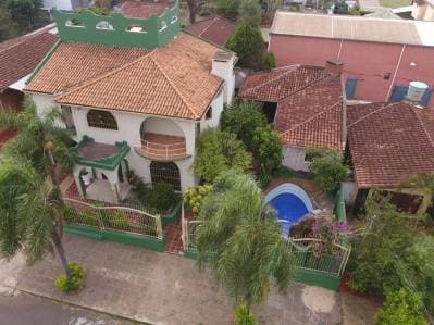 Amplia residencia en venta – barrio san roque