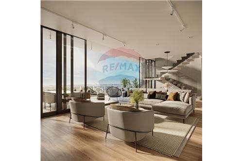 Vendo semi Penthouse en Edificio Sun Palace
