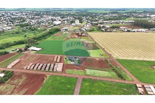 "Terreno 553m² en Santa Rita: ¡Inversión Ideal!"