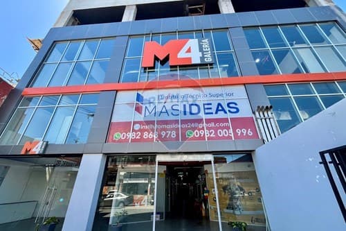 Vendo local comercial en Galería M4