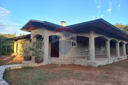 Casa Moderna en Venta
