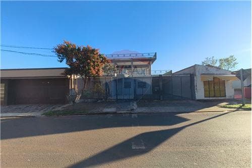 alquilo Casa amoblada en Barrio Fatima