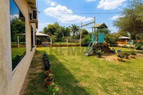 Venta Casa Residencial – Barrio Sur, Loma Plata