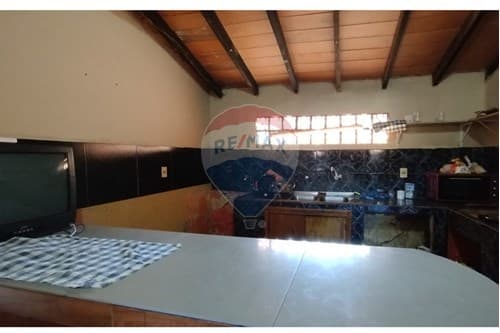Vendo casa en esquina – Santo Ángel