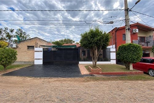 Alquilo casa de 3 dorm en mra bo. Caacupemi