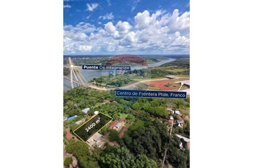 ¡Magnífico Terreno Comercial en Presidente Franco!