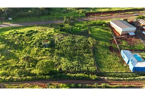 Terreno Comercial Estratégico en Tavapy