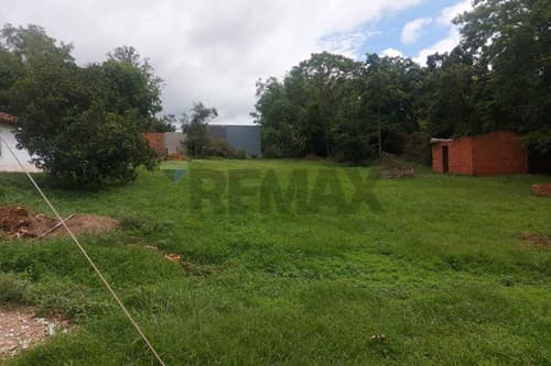 Terreno amplio en zona tranquila, en Villarrica